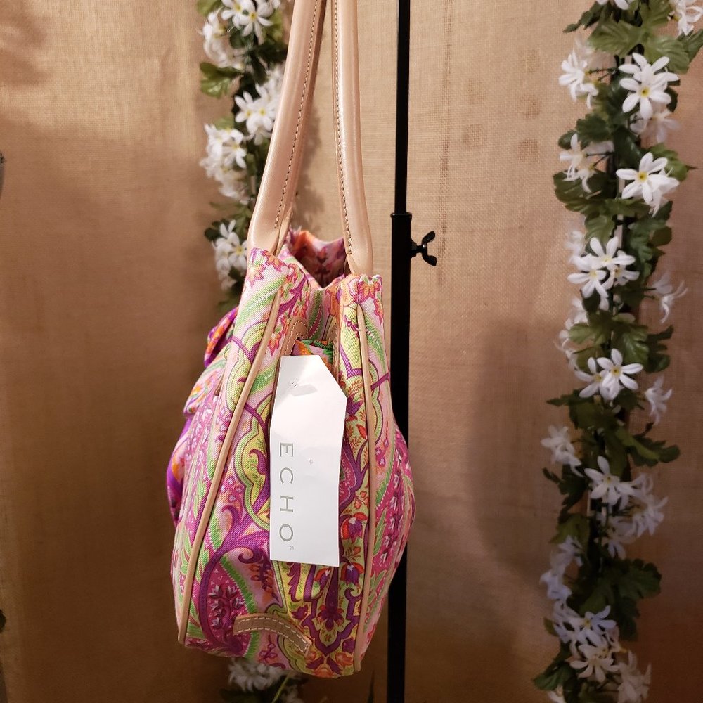 Echo Handbag - Picture 5 of 16